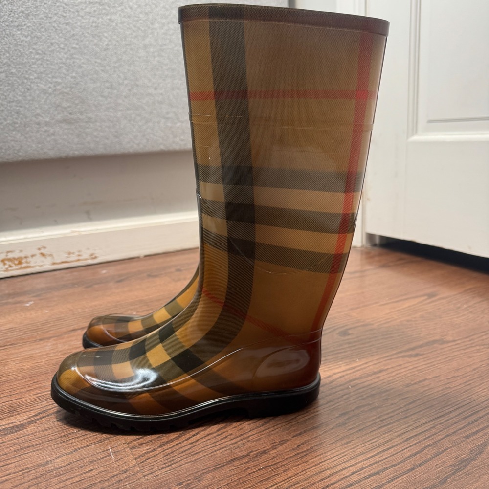 Burberry House Check Tall Rubber Rain Boots Nova Plaid Glossy 36 Italy US 5.5 - Picture 2 of 11